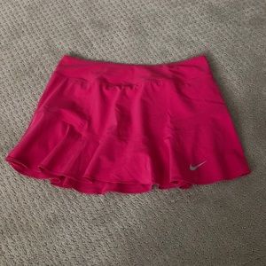 NWOT Nike tennis/golf skirt